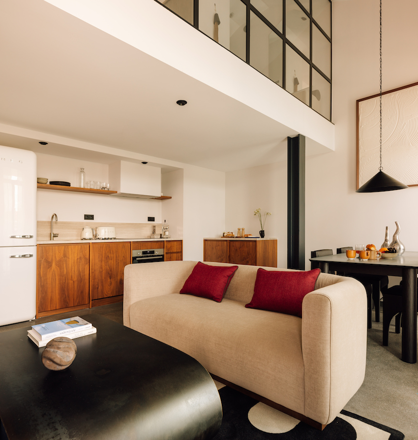 Duplex living room suite in Porto