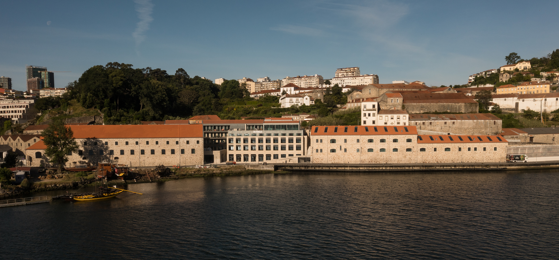 The Rebello hotel next to the Douro river