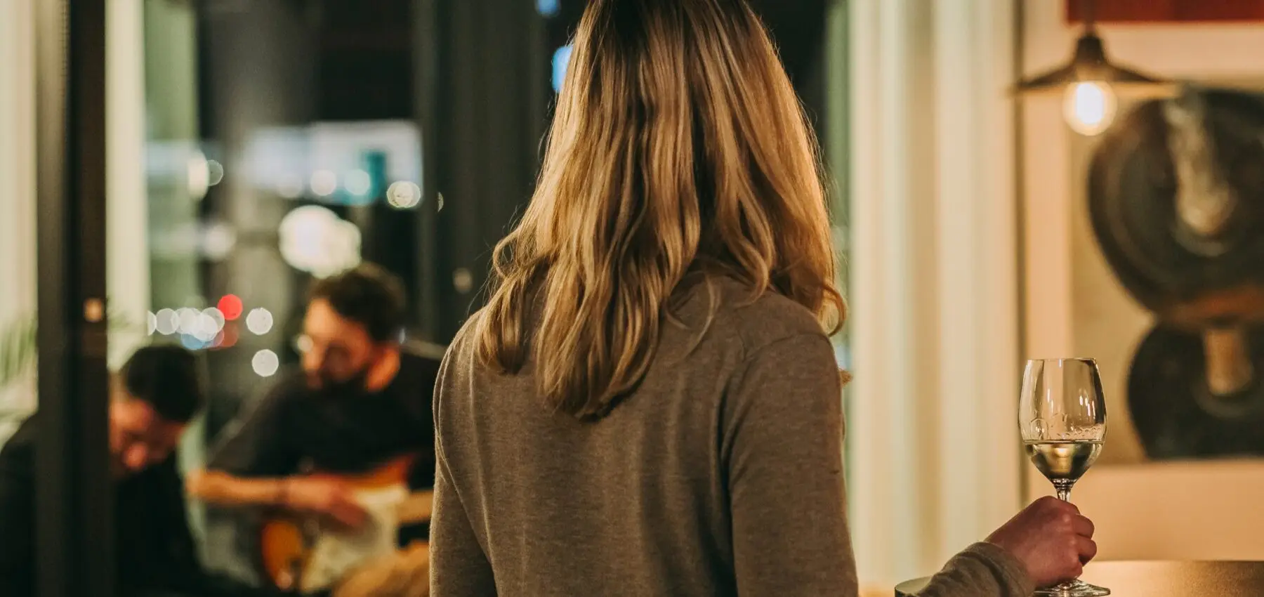 Wine tasting and jazz sessions at Porto hotel